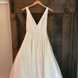 BHLD Octavia wedding dress. Size 4 but altered to take in the waist only.